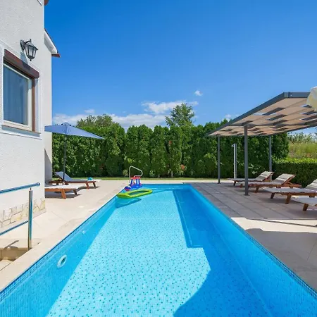 Eufemia Near With Large Garden And Outdoor Playground For Kids *