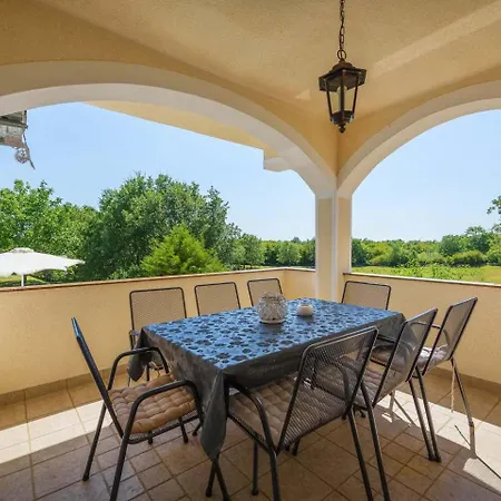 Villa Eufemia Near With Large Garden And Outdoor Playground For Kids *