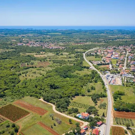 Villa Eufemia Near With Large Garden And Outdoor Playground For Kids *