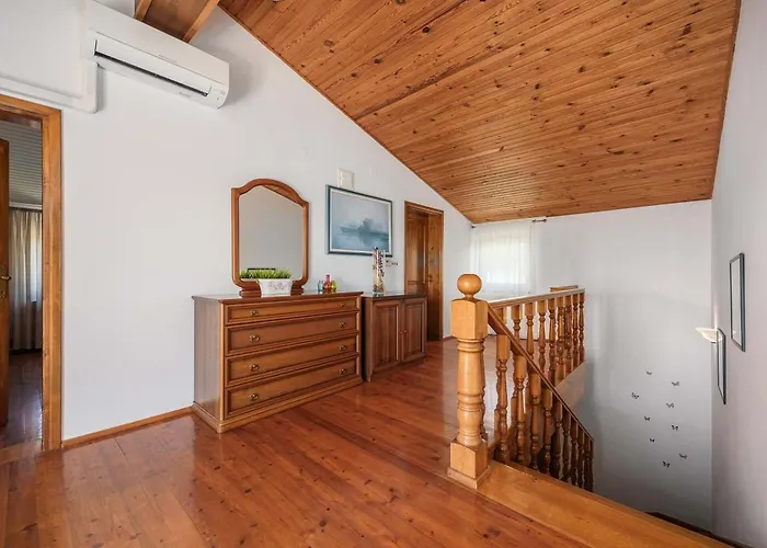 Eufemia Near With Large Garden And Outdoor Playground For Kids Villa Poreč