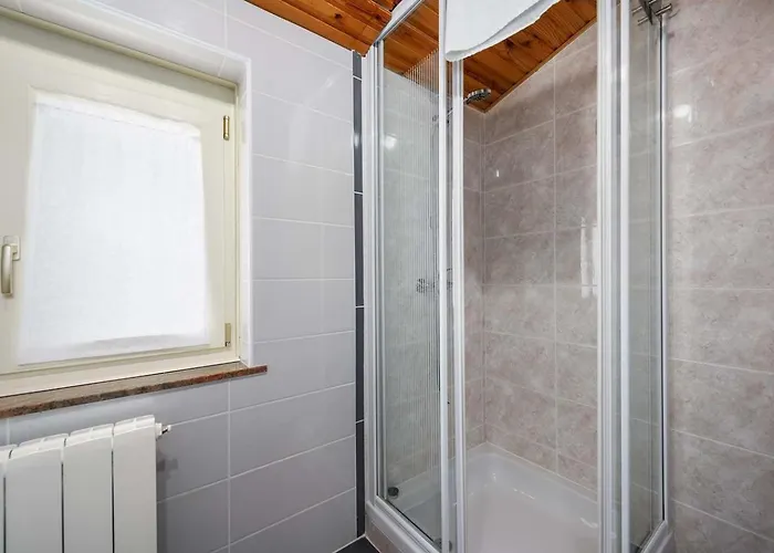 Eufemia Near With Large Garden And Outdoor Playground For Kids Poreč