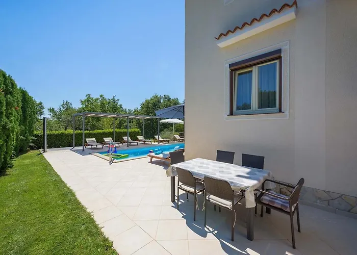 Eufemia Near With Large Garden And Outdoor Playground For Kids Villa Poreč
