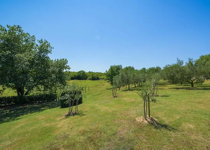 Villa Eufemia Near With Large Garden And Outdoor Playground For Kids