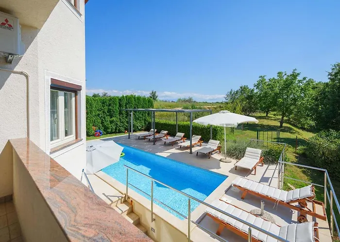 Villa Eufemia Near With Large Garden And Outdoor Playground For Kids