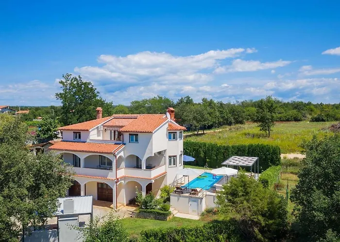 Eufemia Near With Large Garden And Outdoor Playground For Kids * Poreč