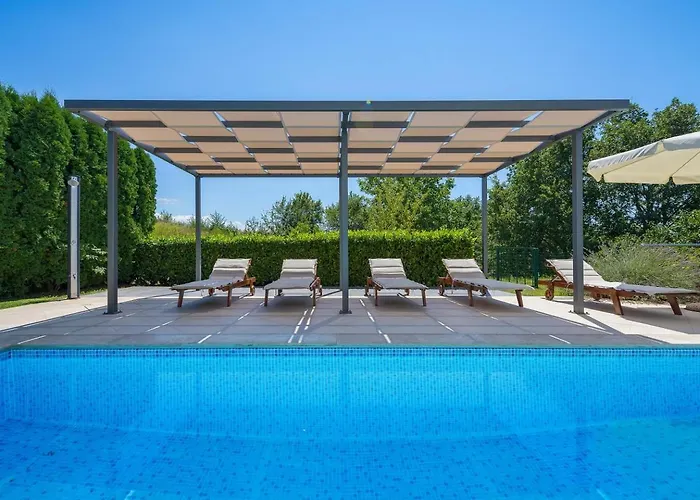 Villa Eufemia Near With Large Garden And Outdoor Playground For Kids
